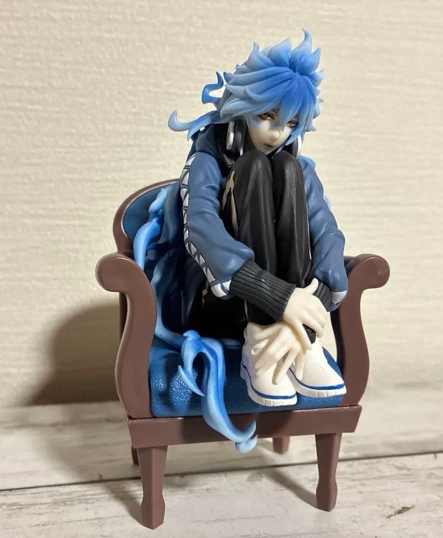 イデア・シュラウド フィギュア　ツイステ