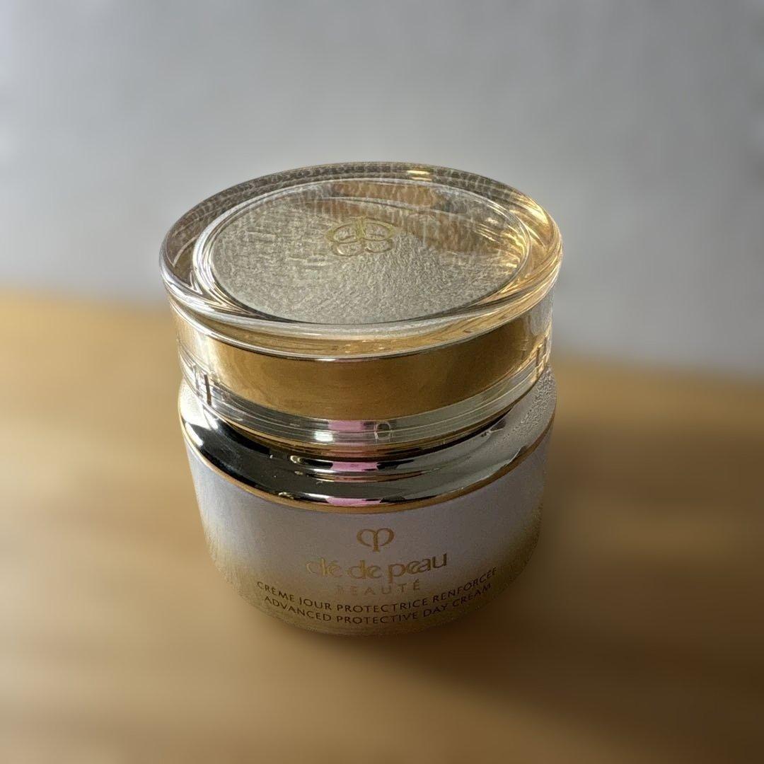 clé de peau BEAUTÉ クレームプロテクトゥリスＲ（ジュール）