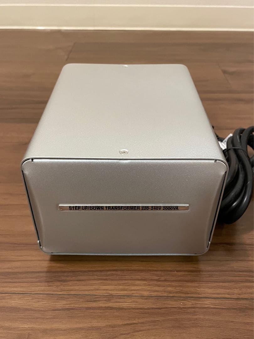 カシムラ 変圧器 TTS-151C AC 220V ~ 240V / 1500W - メルカリ