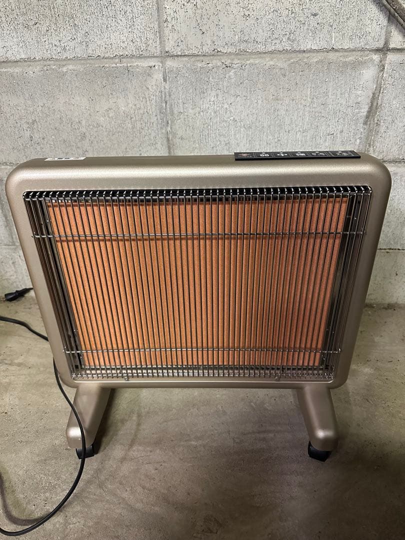 電気ヒーター　 サンルミエ・エクセラ７５０