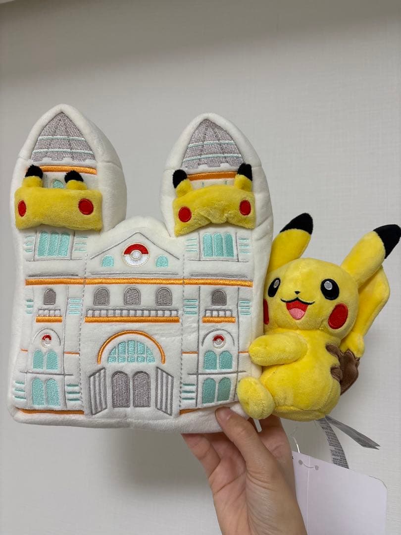 ロンドン 自然史博物館 ポケモン ピカチュウぬいぐるみ - メルカリ