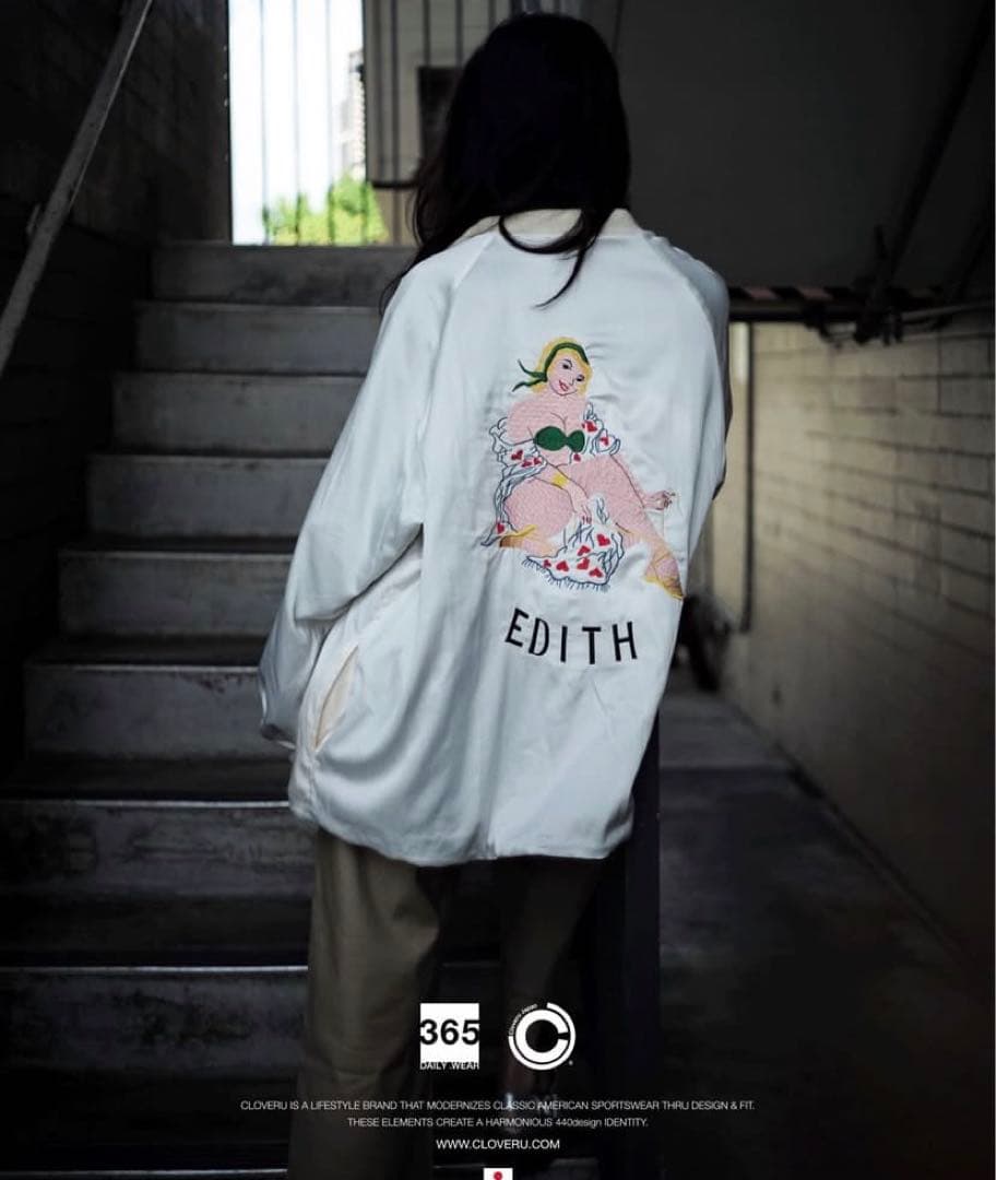 Cloveru Velor Souvenir Reversible JKT - メルカリ