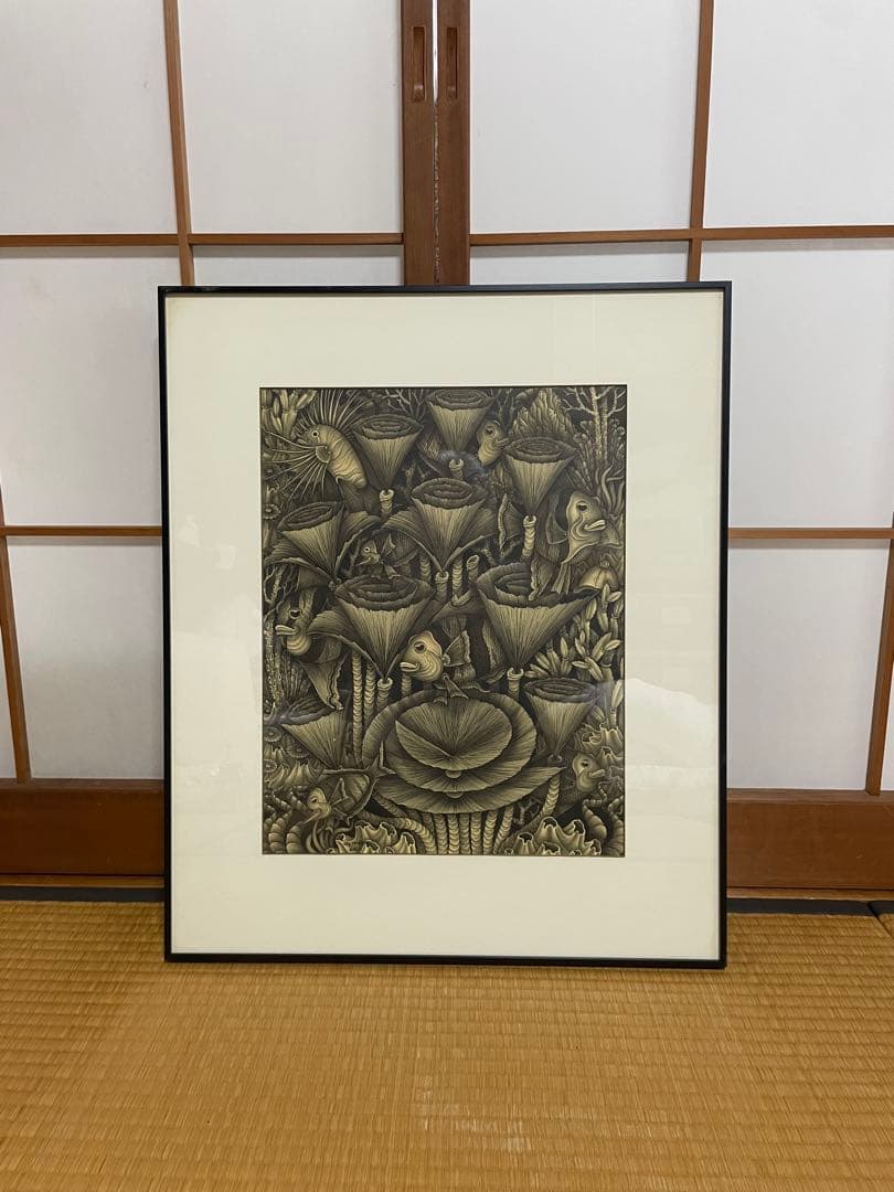 水生生物のモノクロアート作品 額50✖️60cm