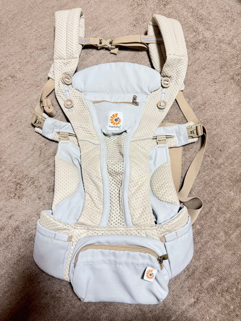 エルゴ　オムニブリーズ　抱っこ紐 サンドベージュ