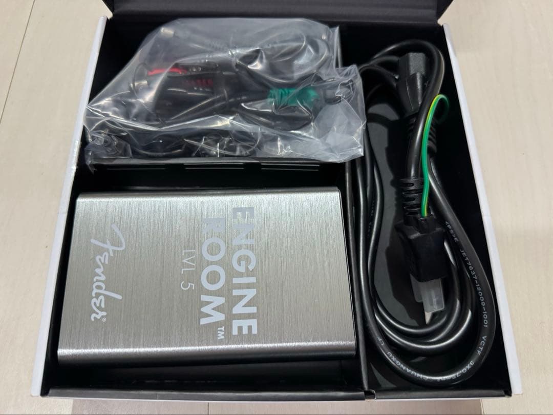 ギター Fender ENGINE ROOM LVL5 Power Supply100V