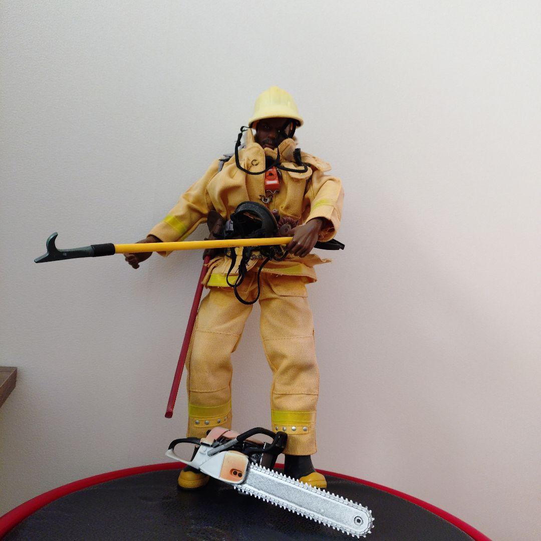 消防士フィギュア チェーンソー付き SMP Kit Makes Pose チェンソーマン(2個入) | チェンソーマン おもちゃ