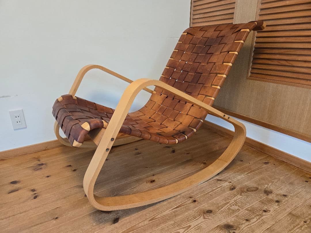 1973年デザイン　ヴィンテージロッキングチェア イタリア本革 アダル ADAL