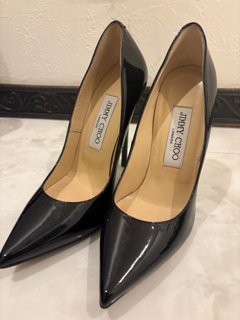 ジミーチュウ　パンプス