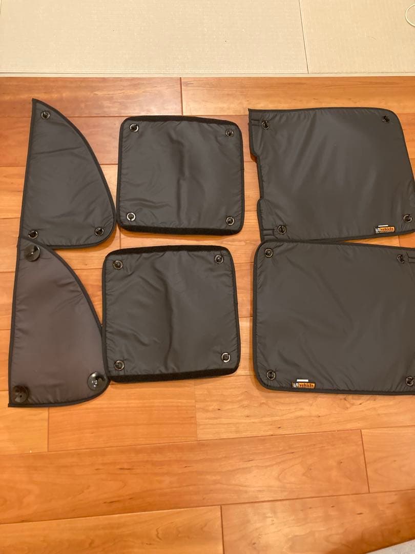 ユーアイビークル ハイエース　標準　小窓部　遮光パット