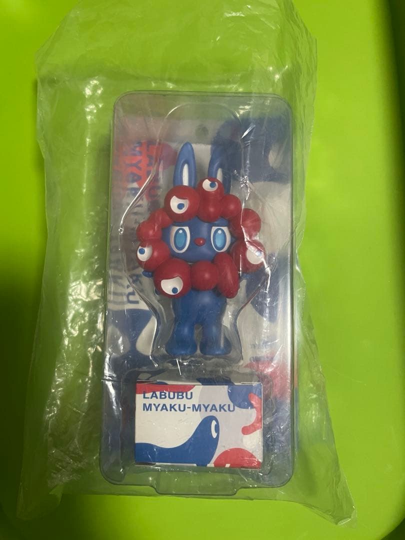 s*w様 ラブブ　ミャクミャク　コラボフィギュア