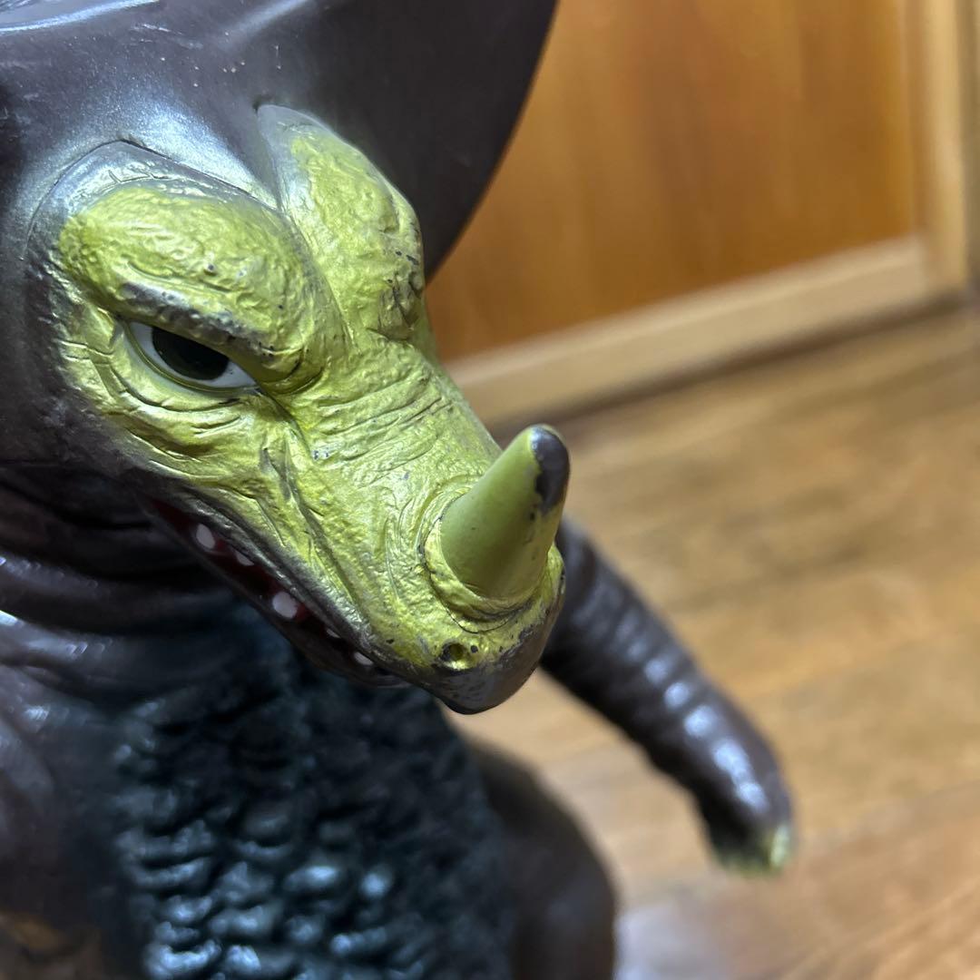 ゴモラ ソフビ 1984 高さ37.5cm 特大 - メルカリ