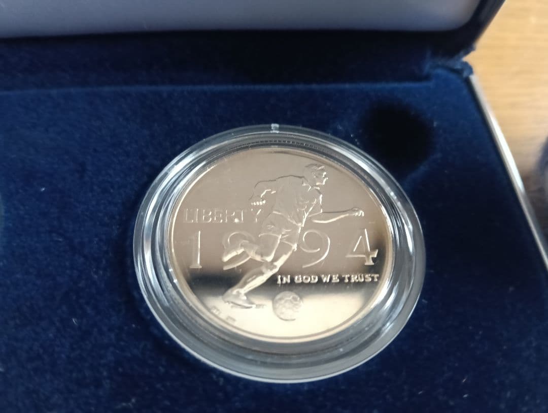 ☆掘り出し物！☆ FIFAワールドカップ記念（1994年）プルーフコイン