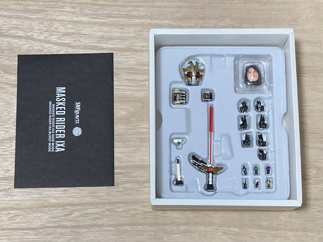 S.H.Figuarts 真骨彫製法　仮面ライダーイクサ