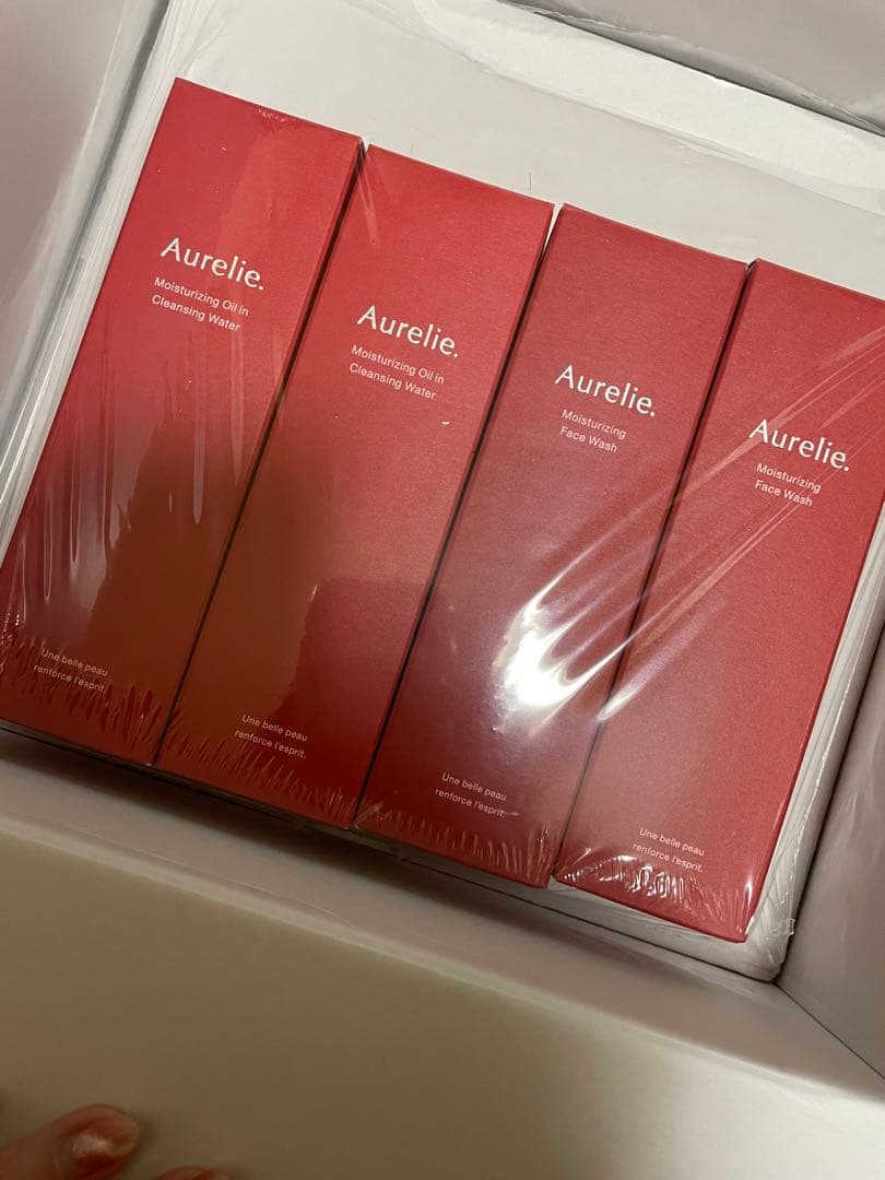 Aurelie クレンジングオイル2本 、洗顔2本、計4本セット