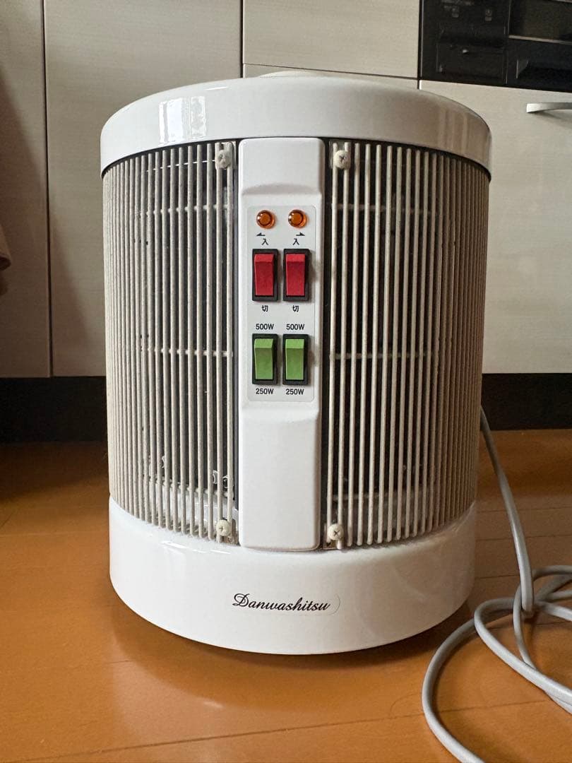 送料無料　タイマー付き　暖話室　DAN1000-R16 遠赤外線パネルヒーター