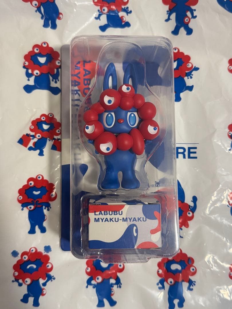 LABUBU MYAKU-MYAKU ストラップ付 ラブブ 万博 ミャクミャク