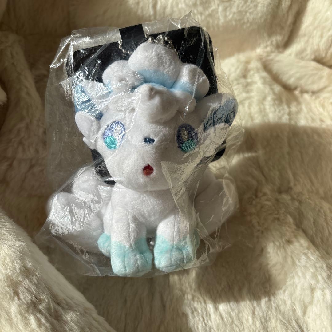 ポケモンセンター　アローラロコン　マスコット　ぬいぐるみ