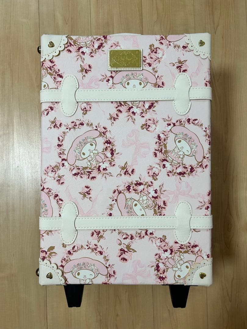 リズリサ限定　マイメロディコラボ　キャリーケース