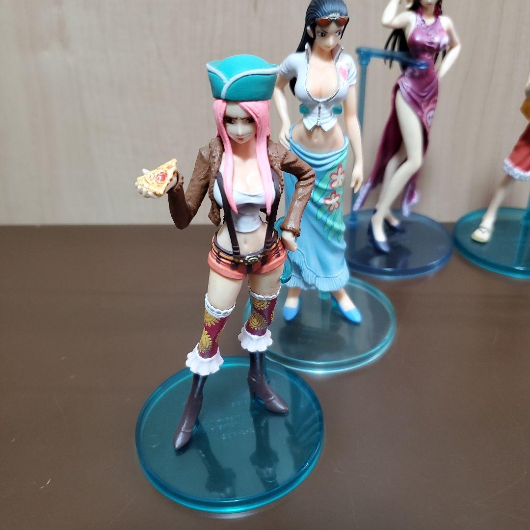 ワンピースフィギュア【ルフィ、ナミ、ロビン、ボニー、ハンコック