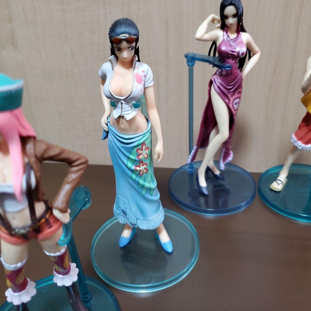 ワンピースフィギュア【ルフィ、ナミ、ロビン、ボニー、ハンコック