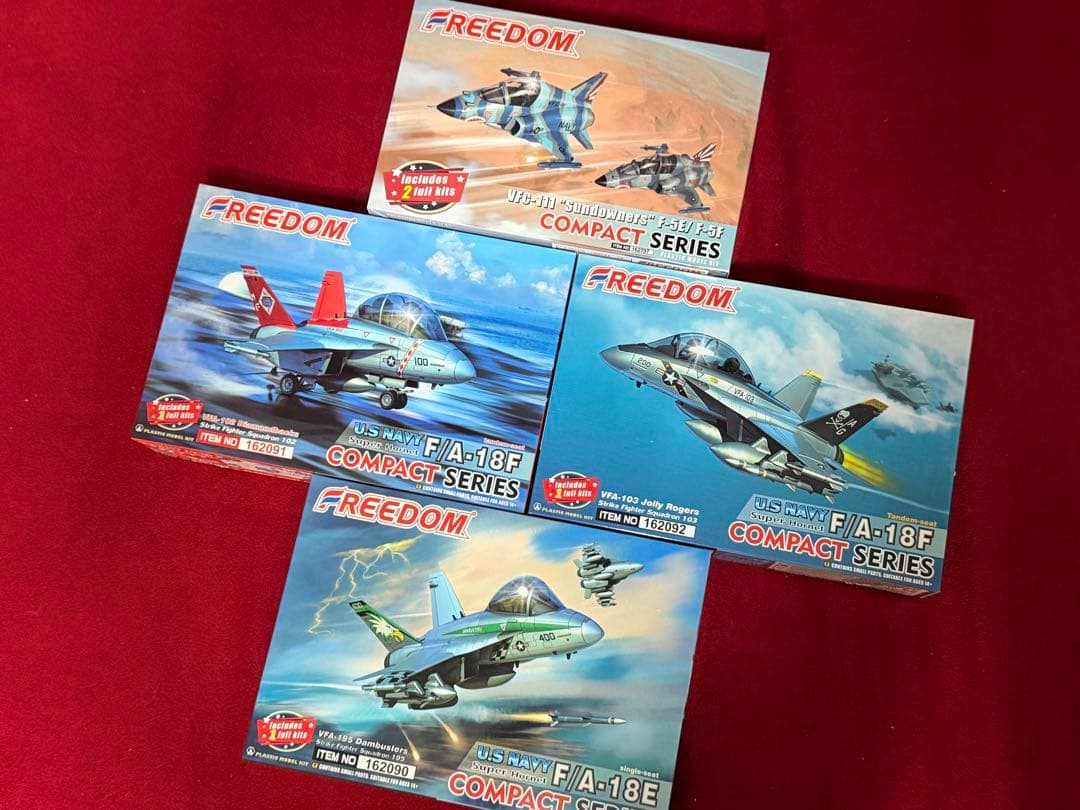 FA-18E 他 フリーダムモデル コンパクトシリーズ 全4個セット