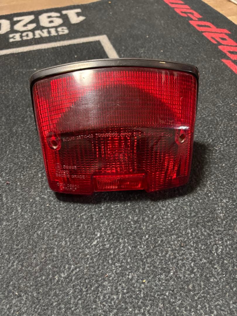 GSX1100E GSX750E ベコ　牛　純正テールランプ