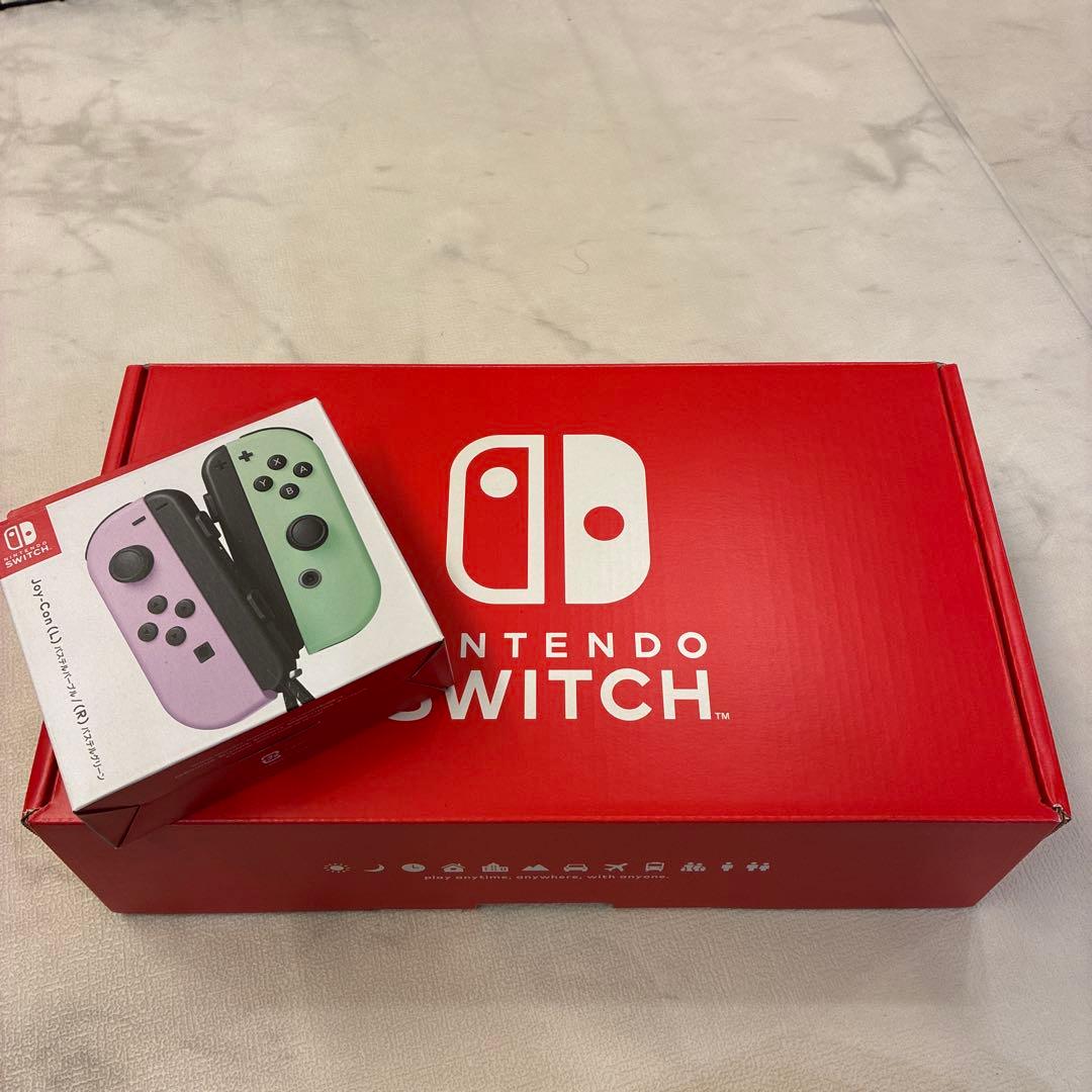 Nintendo Switch 本体、4本のジョイコン