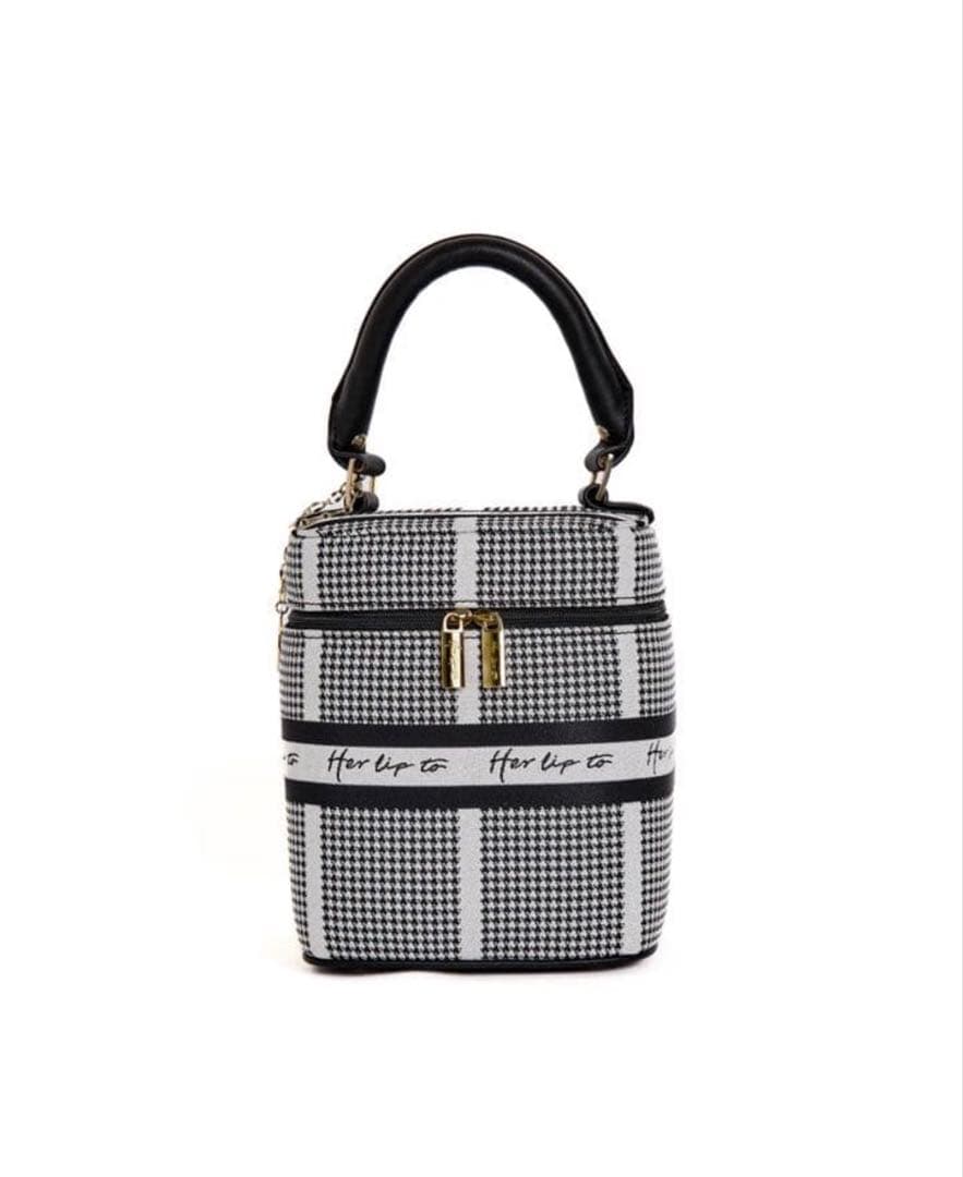 Herlipto HLT Jacquard Vanity Bag 新品未使用 HLT Jacquard Vanity Bag herlipto - メルカリ