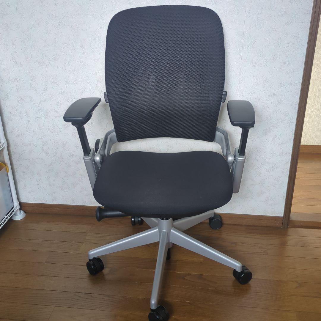リープチェア LEAP V2　 steelcase 黒メッシュ