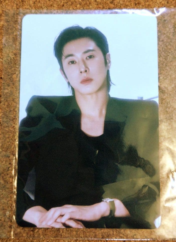 新品》東方神起 ユノ トレカ 2025シーズングリーティング C - メルカリ