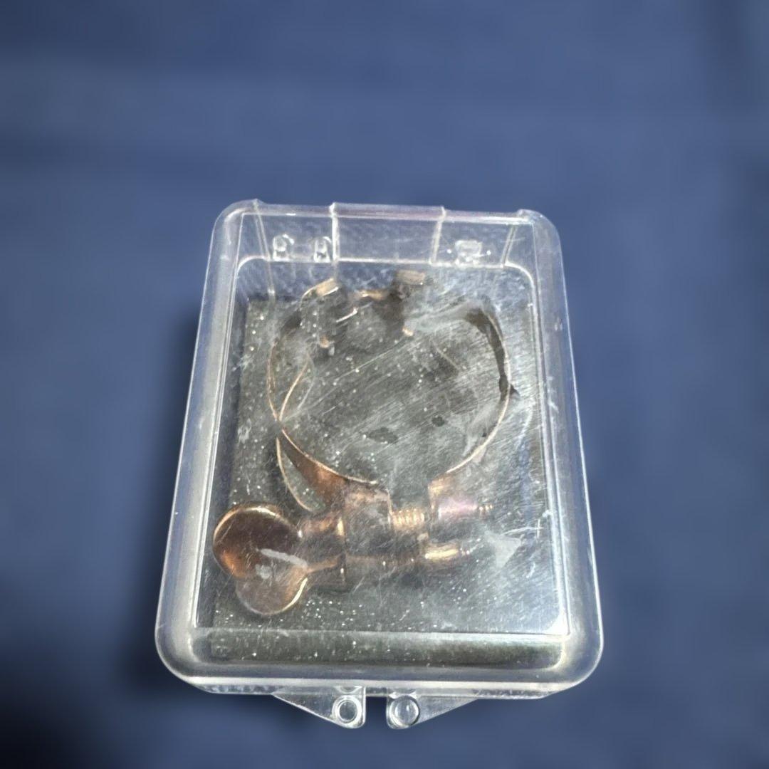 アルトサックス用リガチャー ハリソン　ピンクゴールドA2