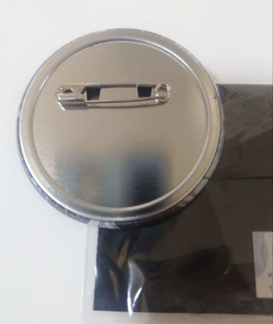 文豪ストレイドッグス 太宰治 缶バッジ AGF2019 黒の時代 - メルカリ