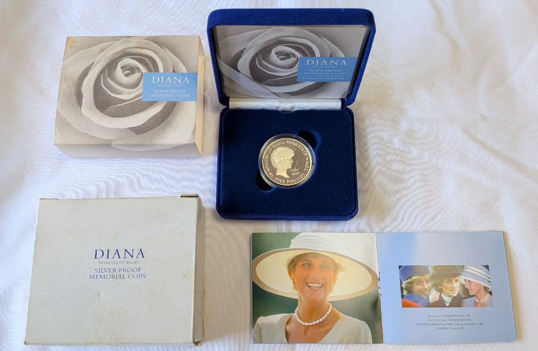 【未使用】限定品ダイアナ妃記念５ポンド銀貨　ケース付 造幣局エラー】1999年ダイアナ妃追悼記念 5ポンド銀貨 NGC PF69UC 表面