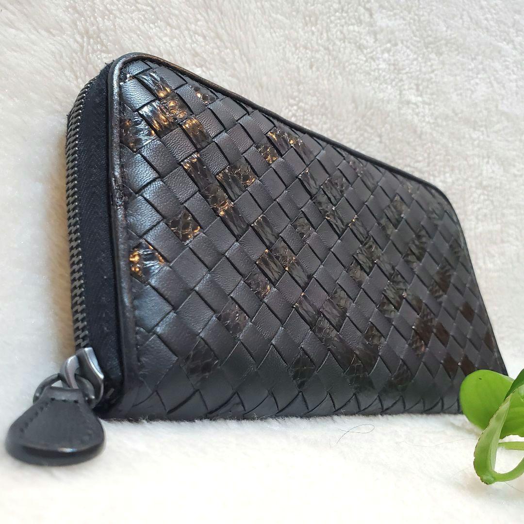 美品 ボッテガヴェネタ イントレチャートパイソン　カーフ　ラウンド　長財布 BOTTEGA VENETA（ボッテガ・ヴェネタ） 【未使用】ボッテガヴェネタ