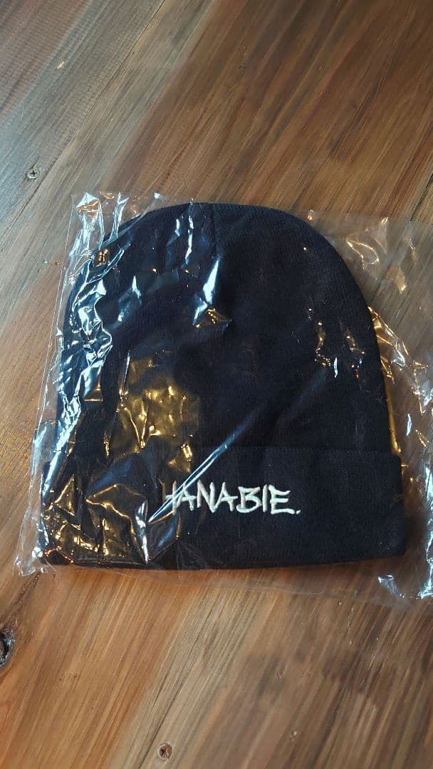 花冷え。新品未開封　完全完売品。　　ニットキャップ完売品