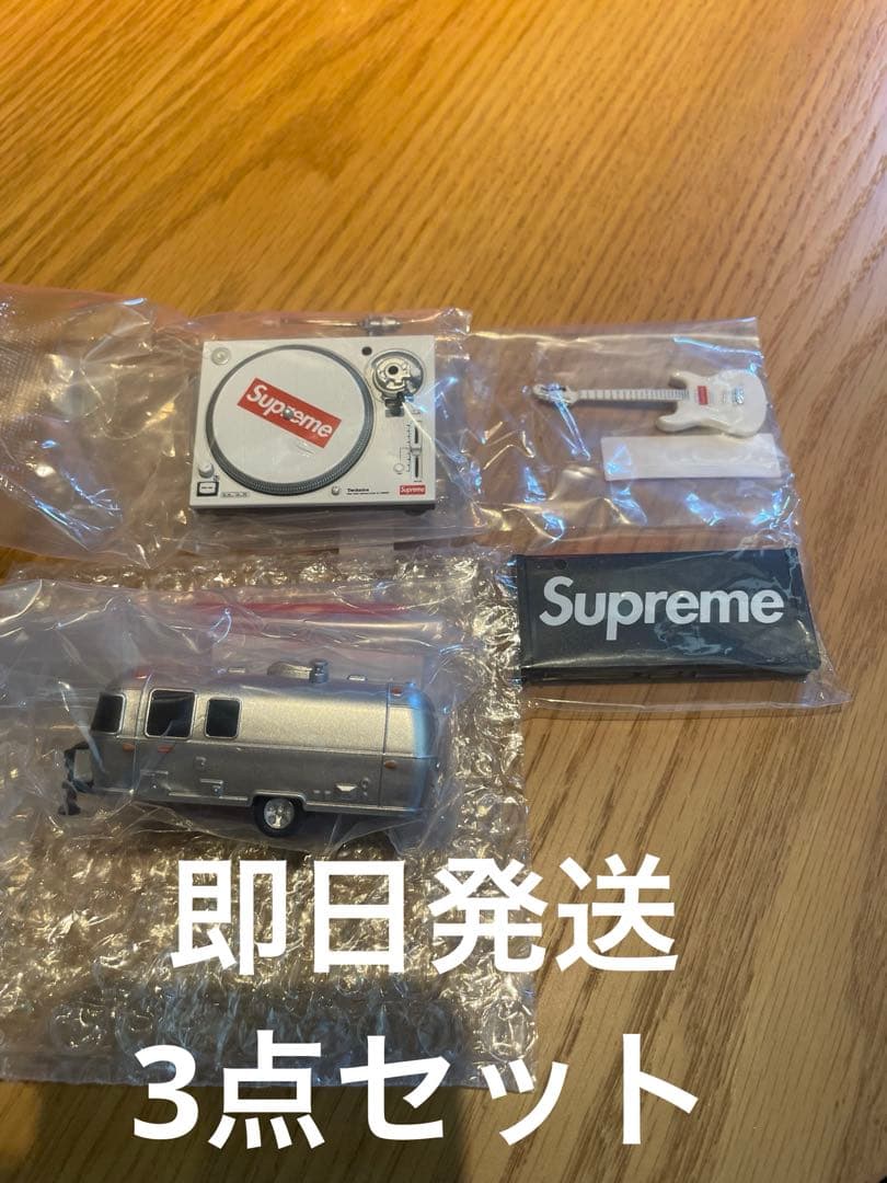 3個セット販売 Supreme Bandai Gashapon