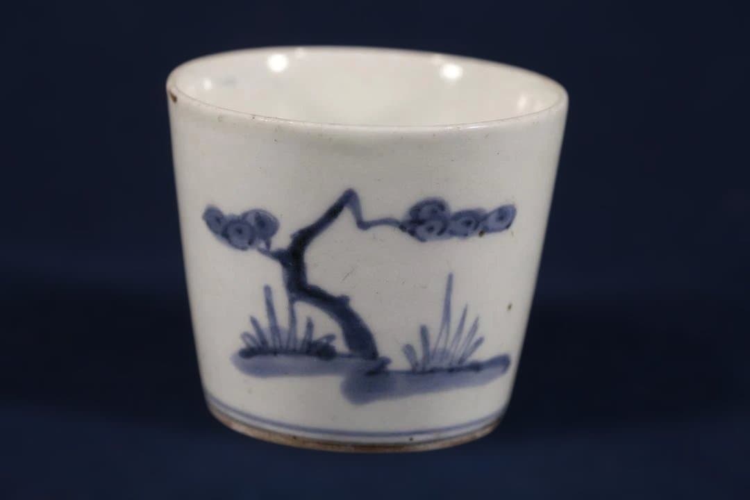 654 古伊万里染付松竹図蕎麦猪口 江戸中期 ほぼ完品。 - メルカリ