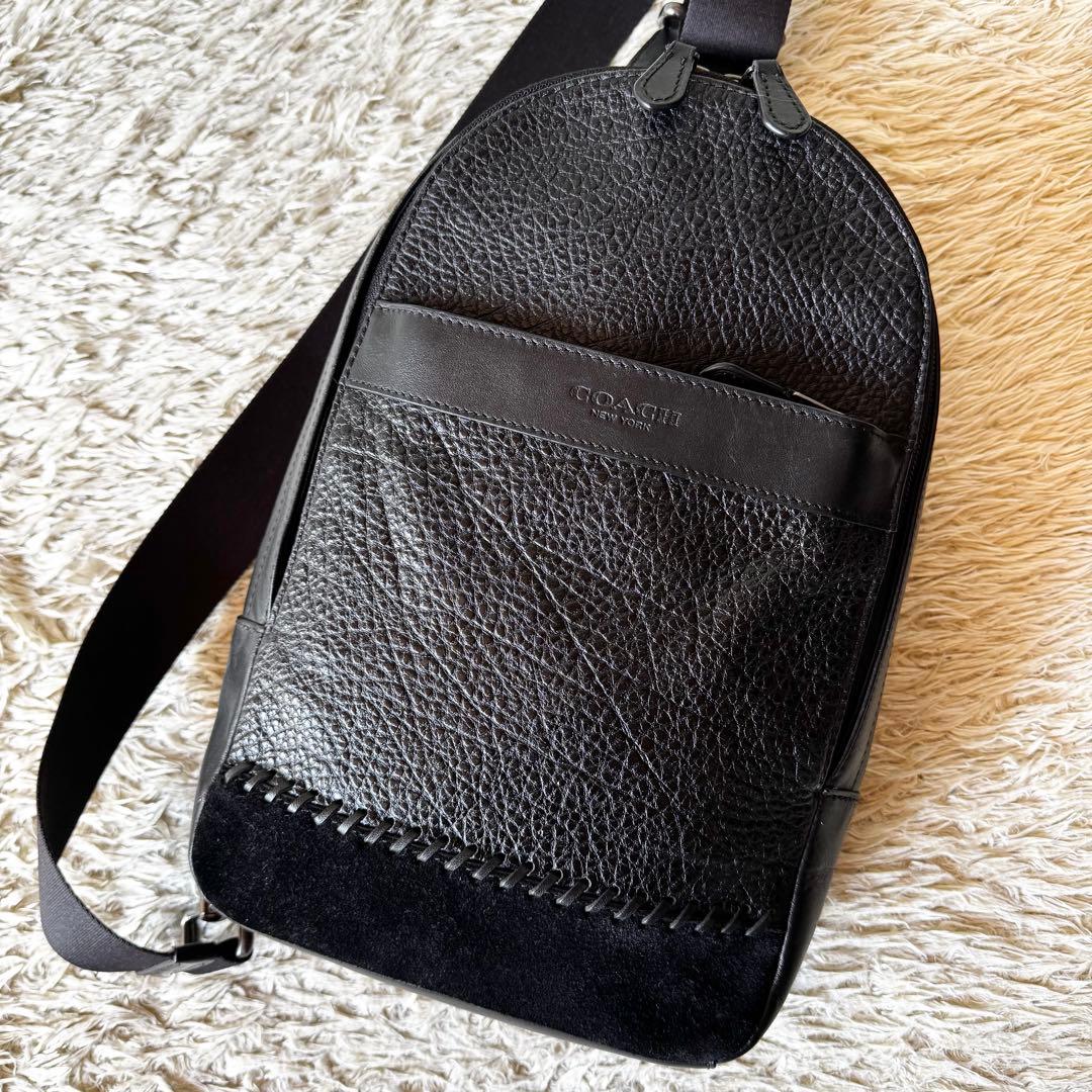 コーチ　チャールズ　ベースボールステッチ　ボディバッグ　斜め掛け　シボ革 COACH（コーチ） ショルダーバッグ HITCH ヒッチ クロスボディ CW461