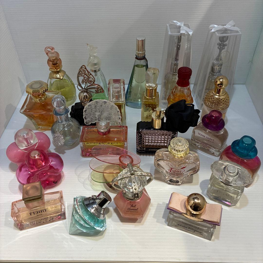 香水　25個まとめ売り　アナスイ　フェラガモなど