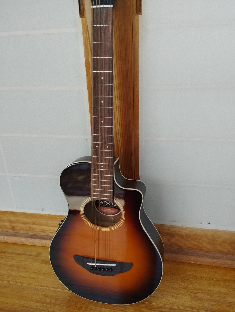 【使用控えめ】ヤマハ Yamaha APXT2 エレアコギター サンバースト