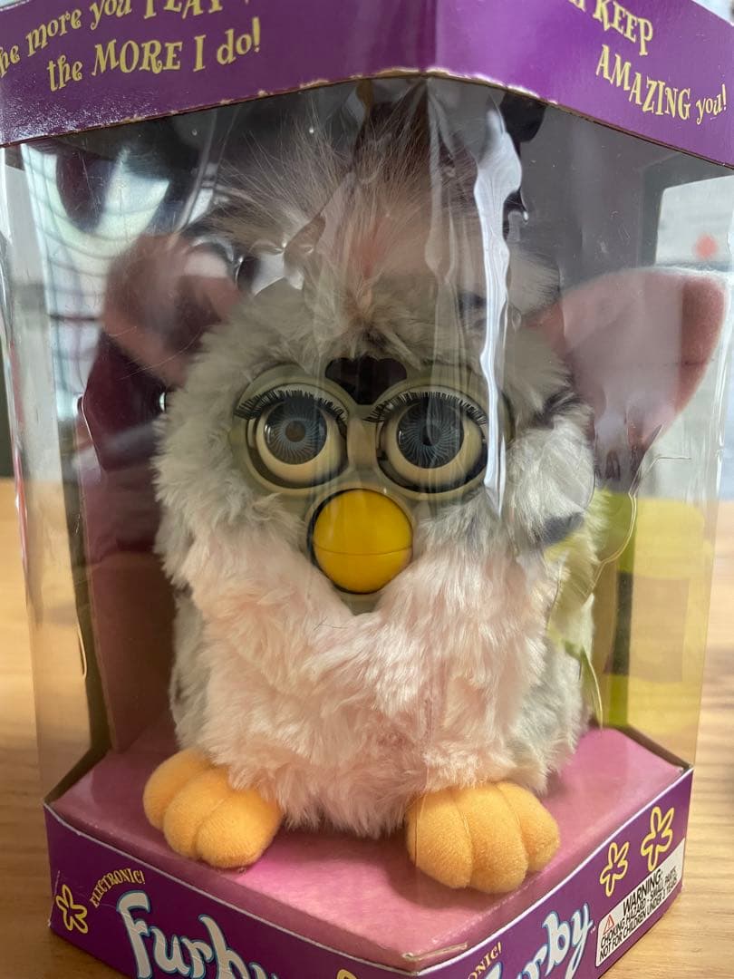 ジャンク品】初代ファービー(英語版)グレーピンク - メルカリ