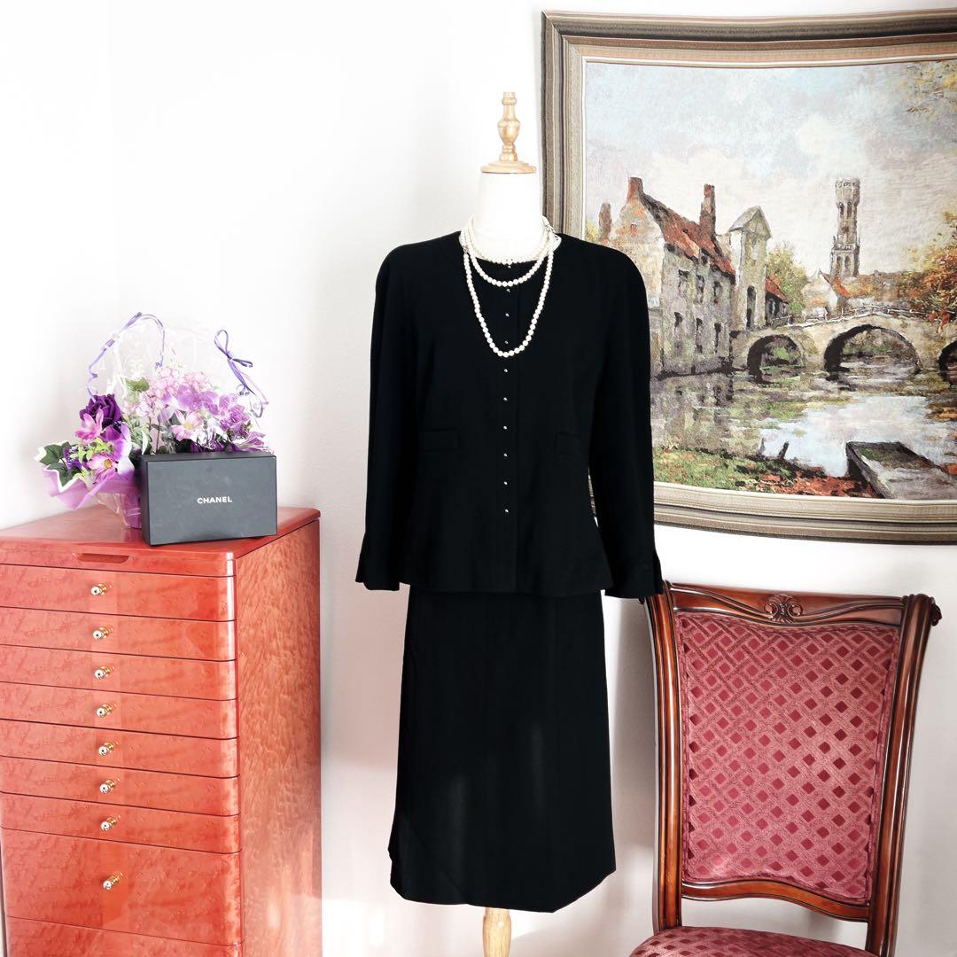 美品 CHANELシャネル ブラック セットアップ スーツ ココ刺繍 ビジュー