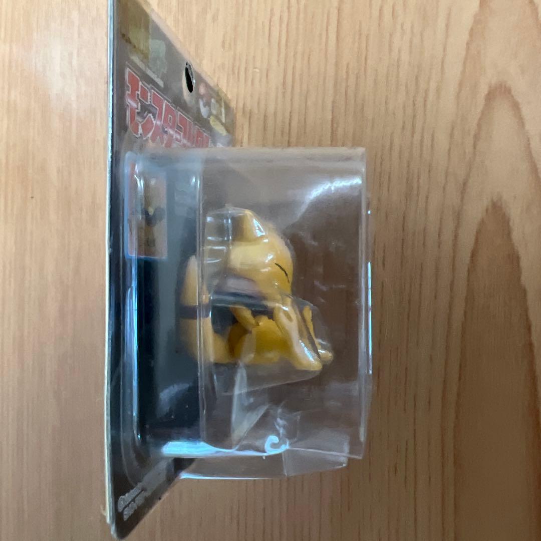 激レア 未開封 ポケモン モンコレ ケーシィ 黒パッケージ063