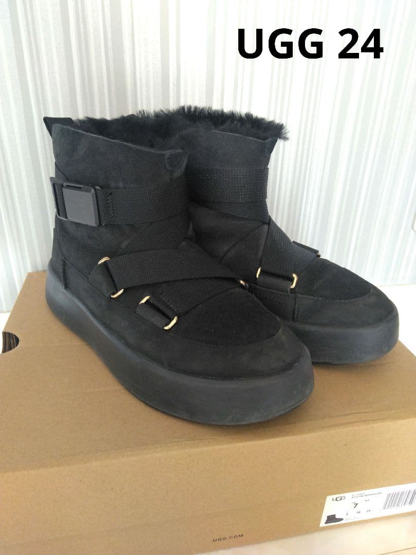 UGG W CLASSIC BOOM BUCKLE 24㎝ USA7