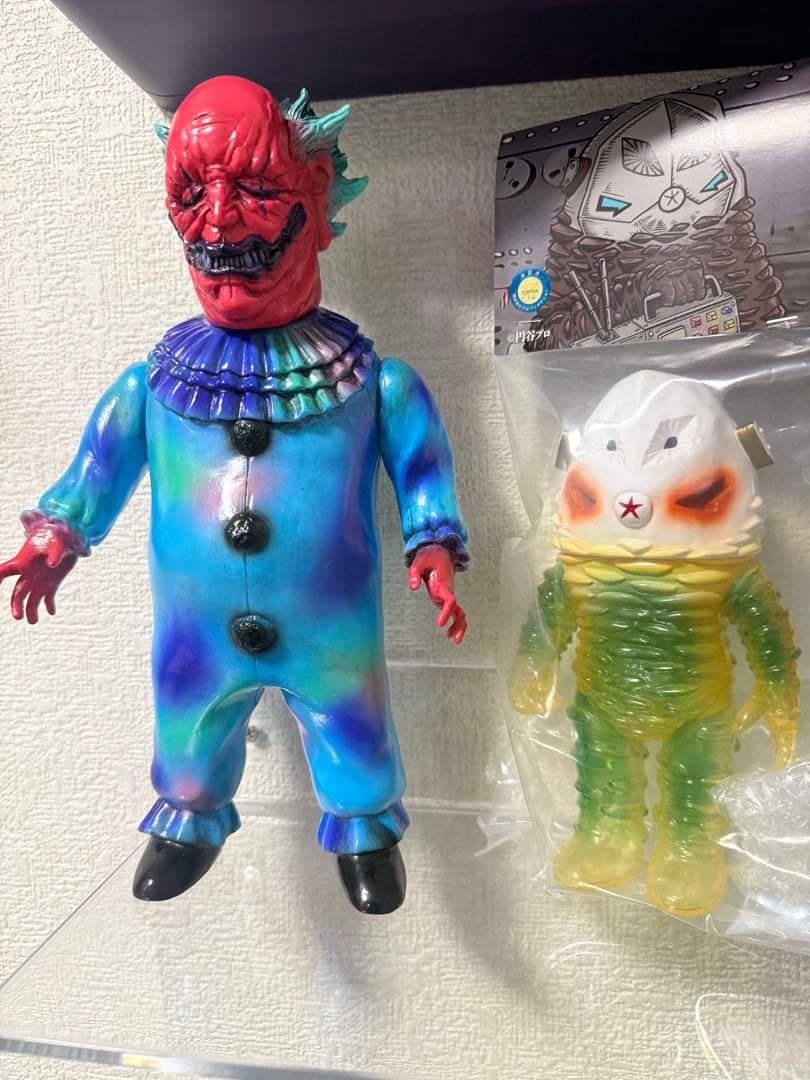暗黒エンターテイメント The CLOWN & ザラブ星人 フィギュア