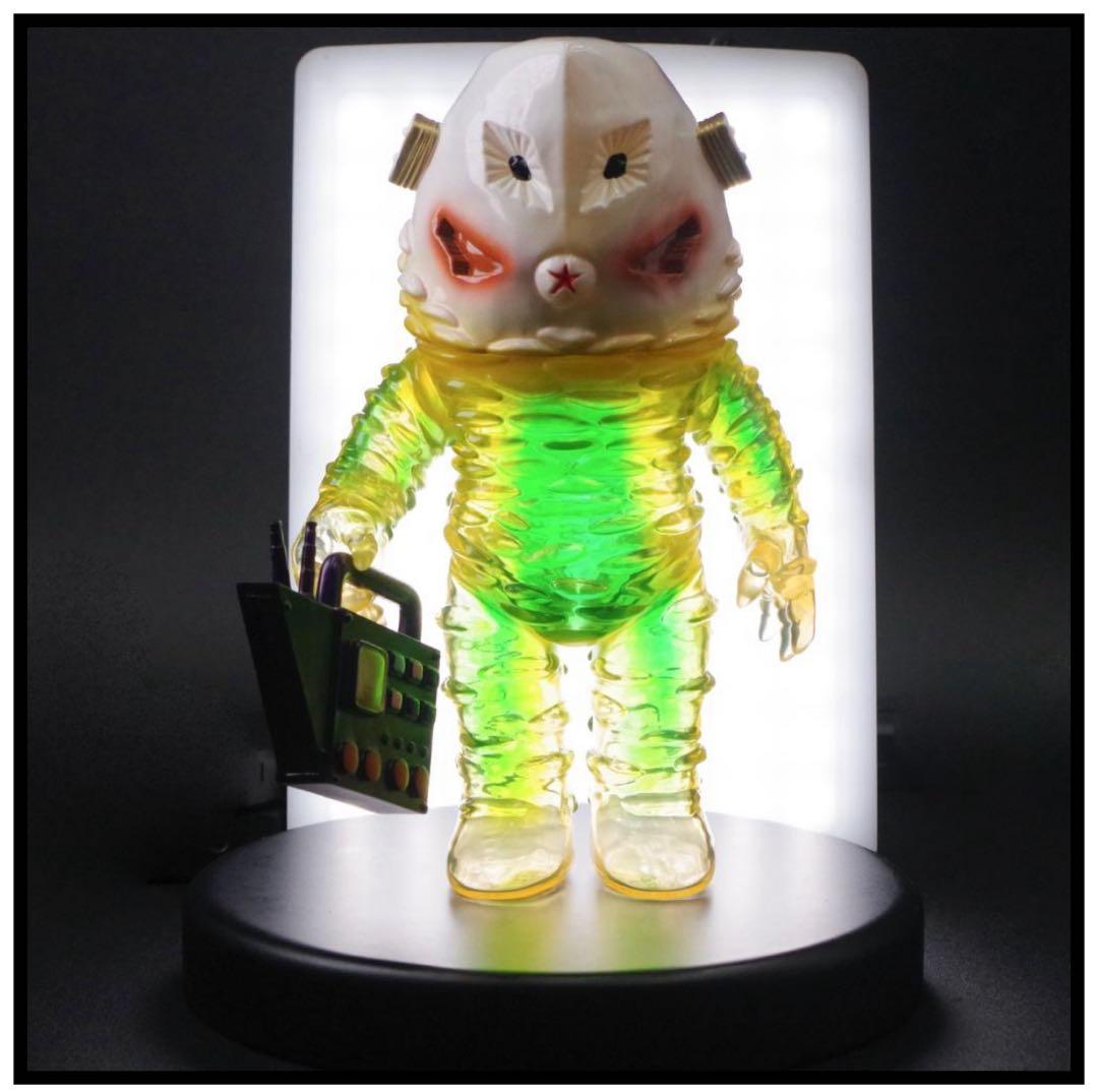 暗黒エンターテイメント The CLOWN & ザラブ星人 フィギュア