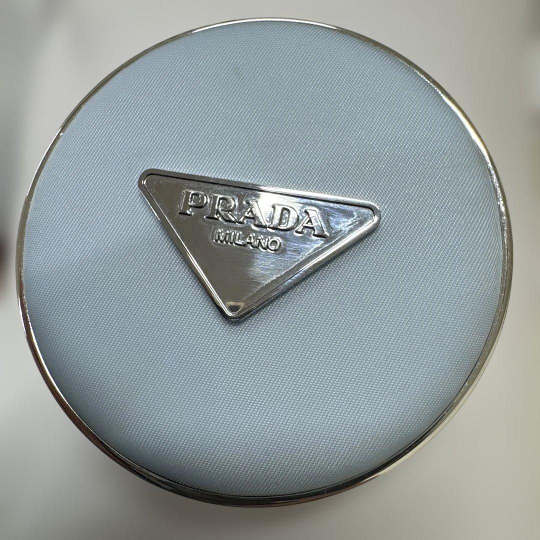 PRADA AUGMENTED SKIN クッションファンデーション プラダ メッシュ クッション｜プラダ ビューティ公式オンラインストア