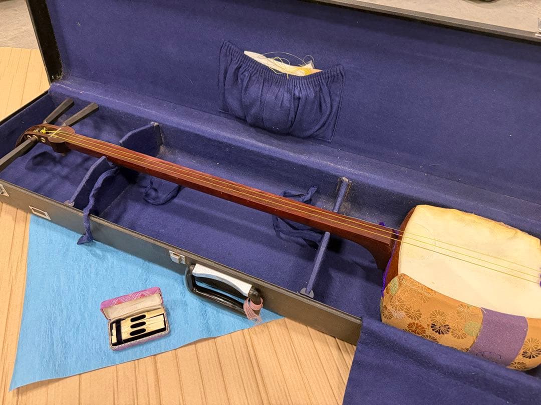 三味線本体 ケース付き 標準サイズ