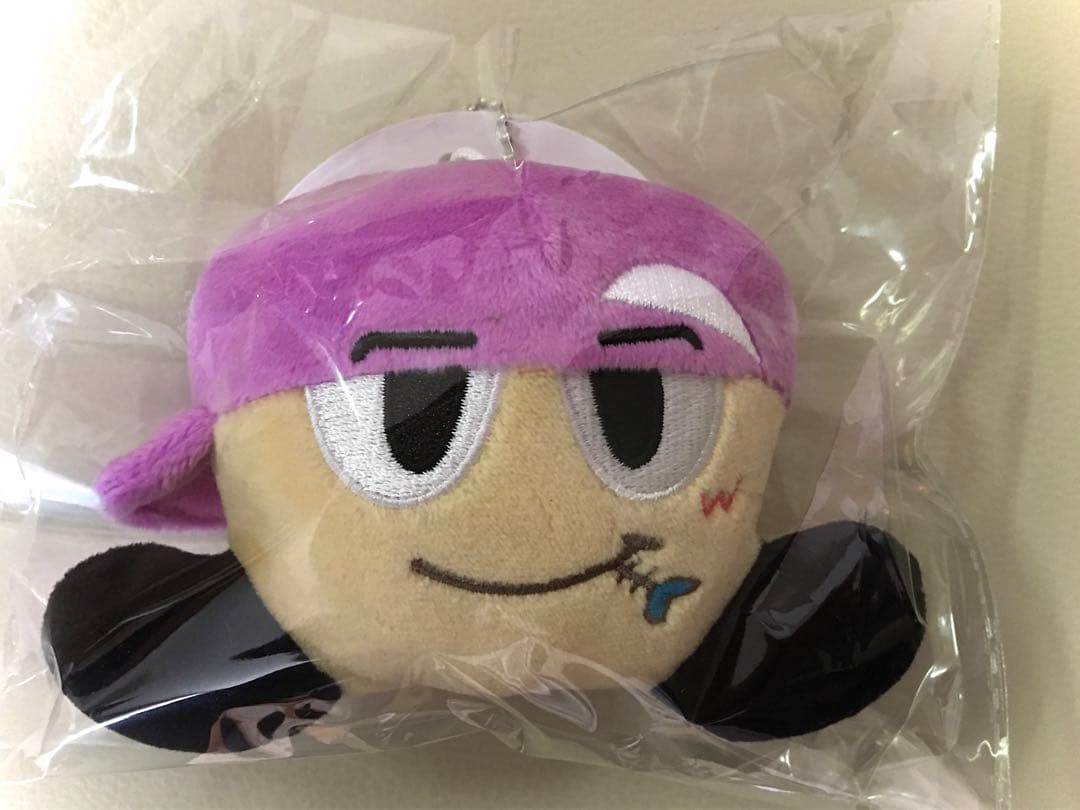 WEST. むらさきのヤツ ぶらさげるヤツ はぴぬい - メルカリ