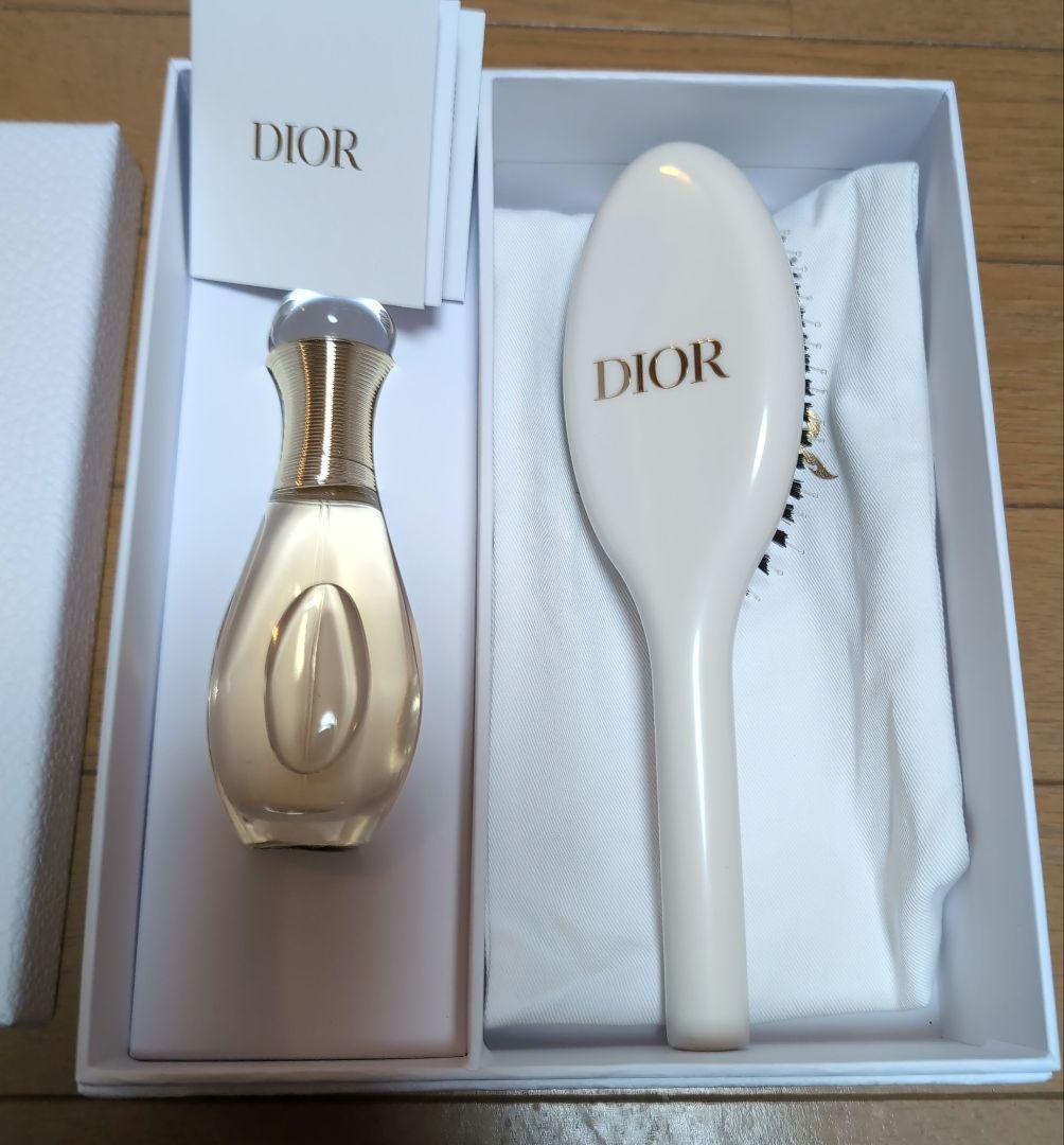 Dior プラチナ会員　バースデーギフト jadoreヘアミスト & ブラシ